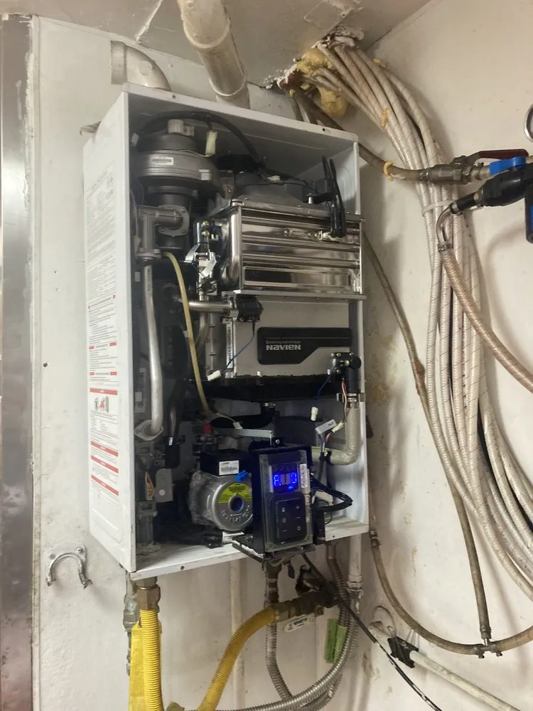 Slide of Eudave's Plumbing & Rooter Services