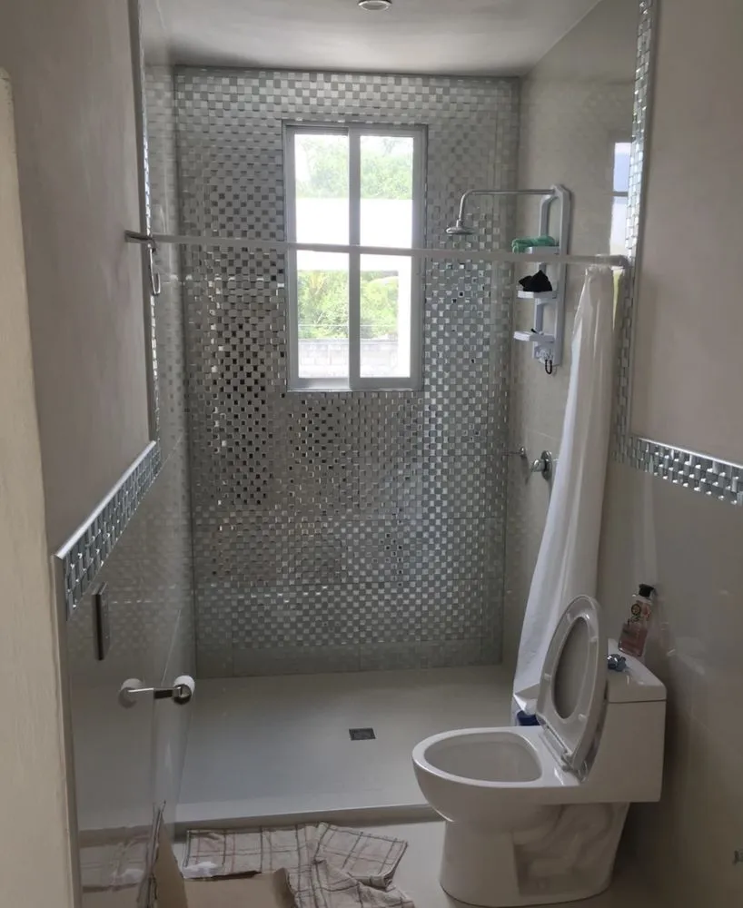 Slide of Evaluna's Remodeling Houses