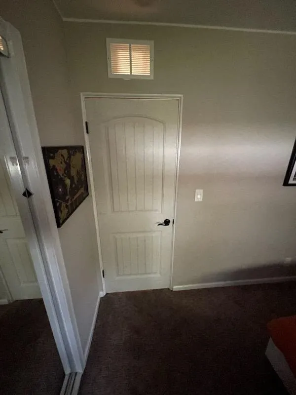 Slide of Everette Handyman