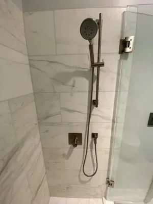 Everlast Plumbing Logo