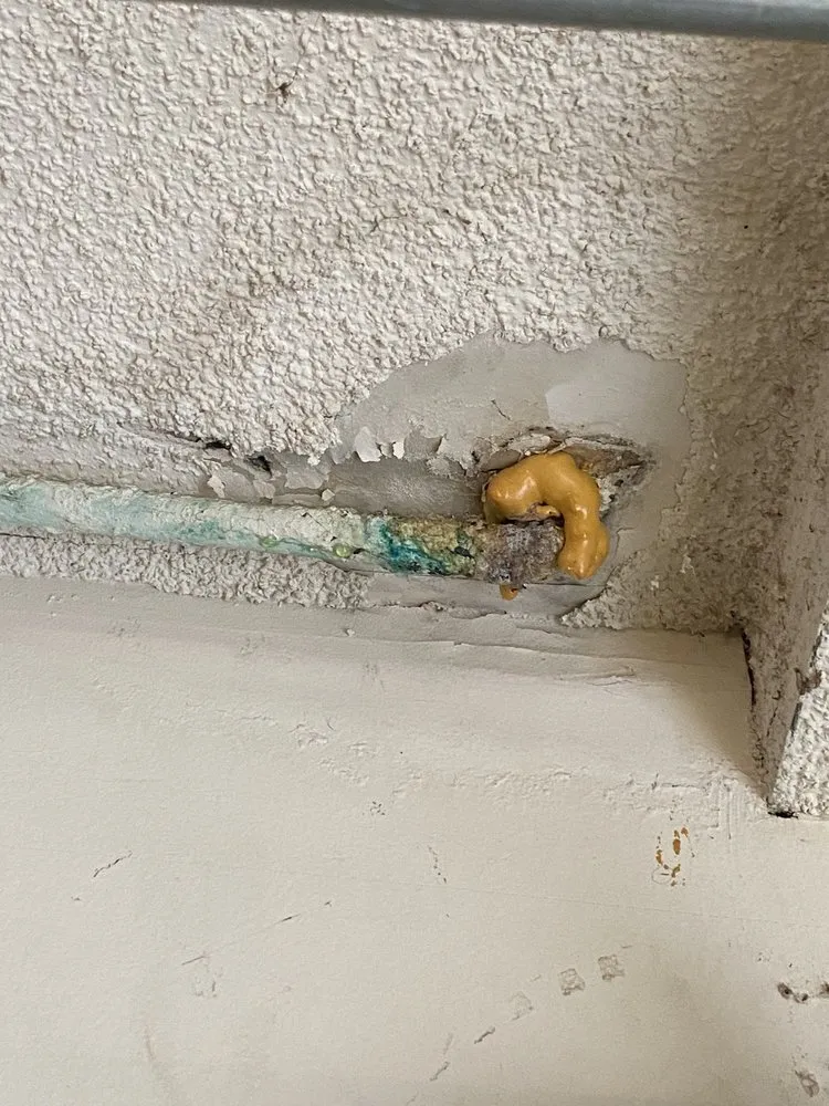 Slide of Everyday Closeouts Corporation