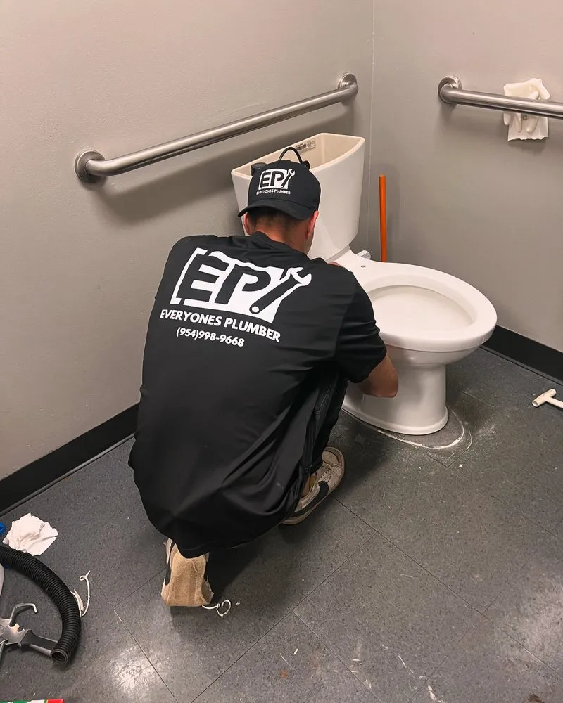 Professional leak detection for homes in Hollywood, FL by Everyones Plumber