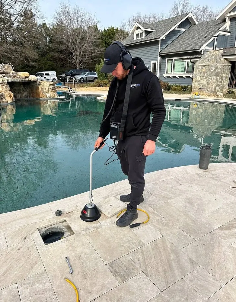 Slide of Expert Leak Pool