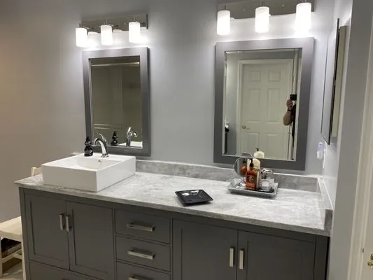 Expert Plumbing Contractor Logo