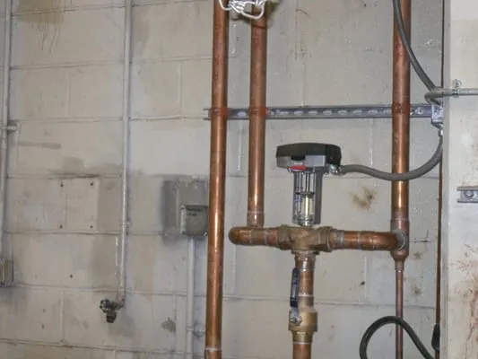 Expert Plumbing Heating and Cooling Logo