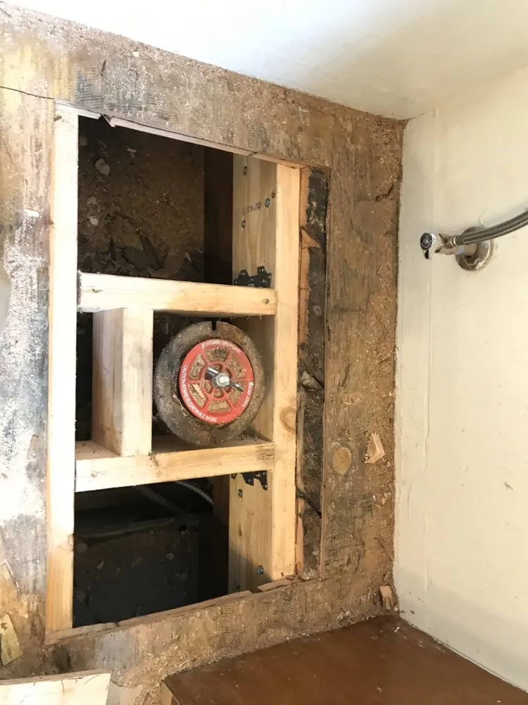 Slide of Expert Restoration & Construction Services