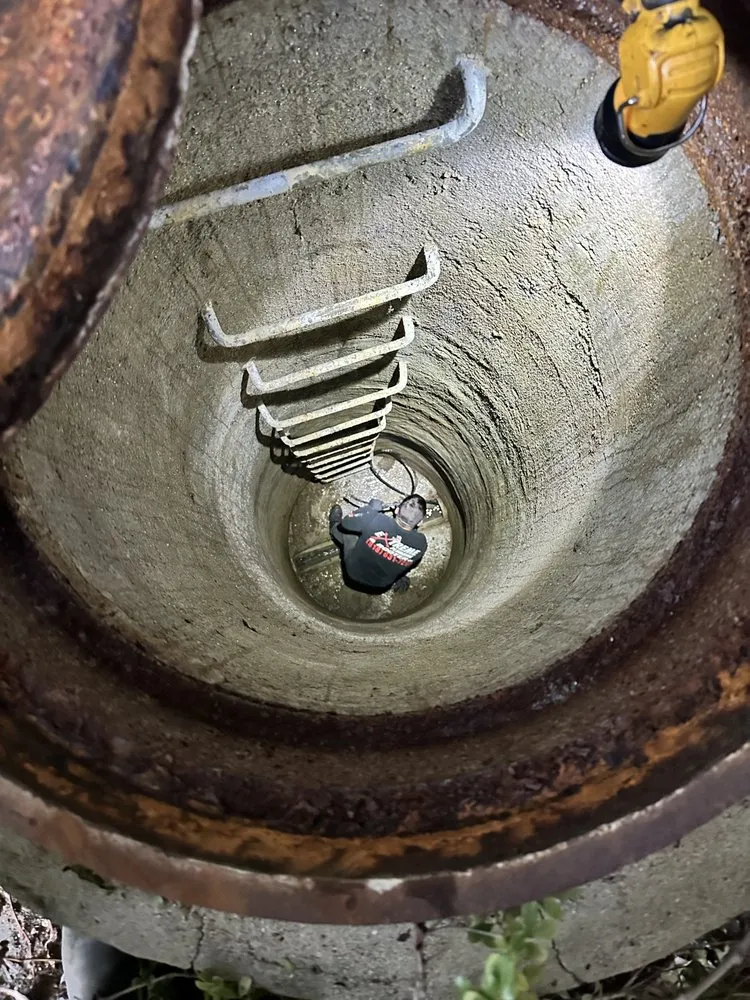 Slide of Extreme Plumbing and Rooter