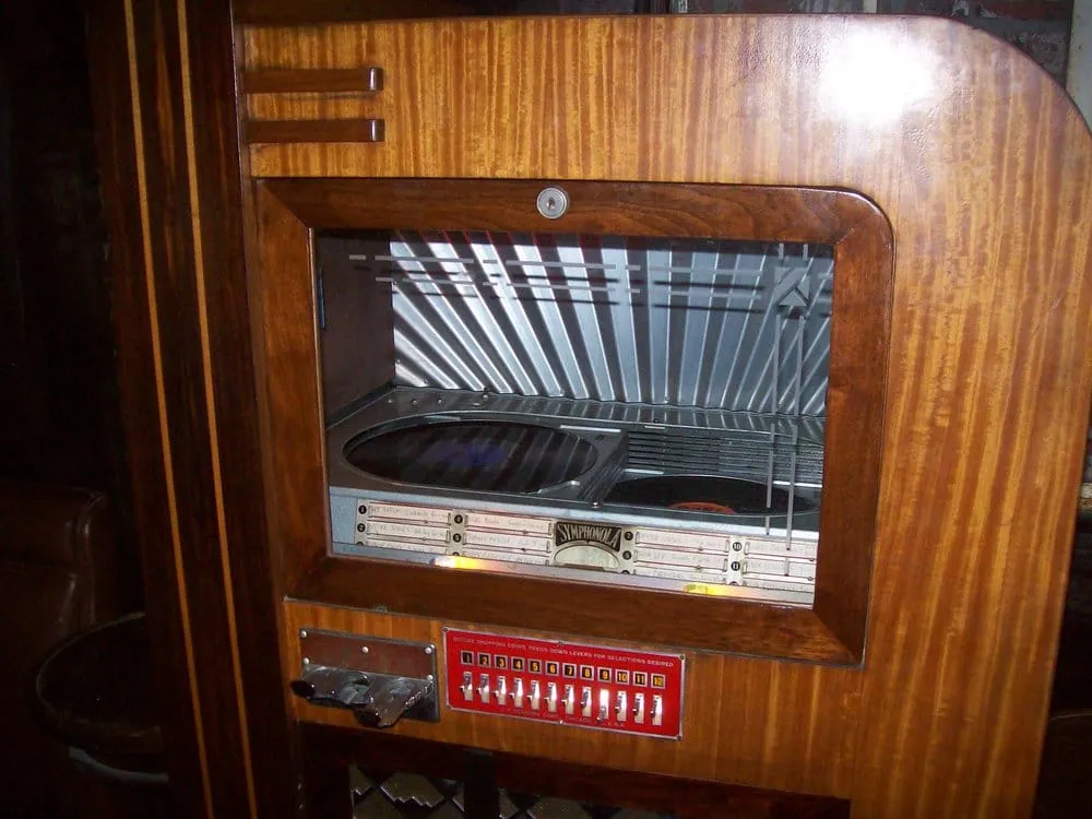 Slide of Exum Plumbing Supply