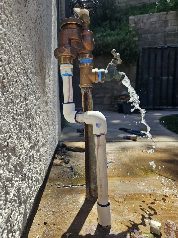 Expert emergency plumbing service in San Fernando Valley, CA - EZPLUMBING