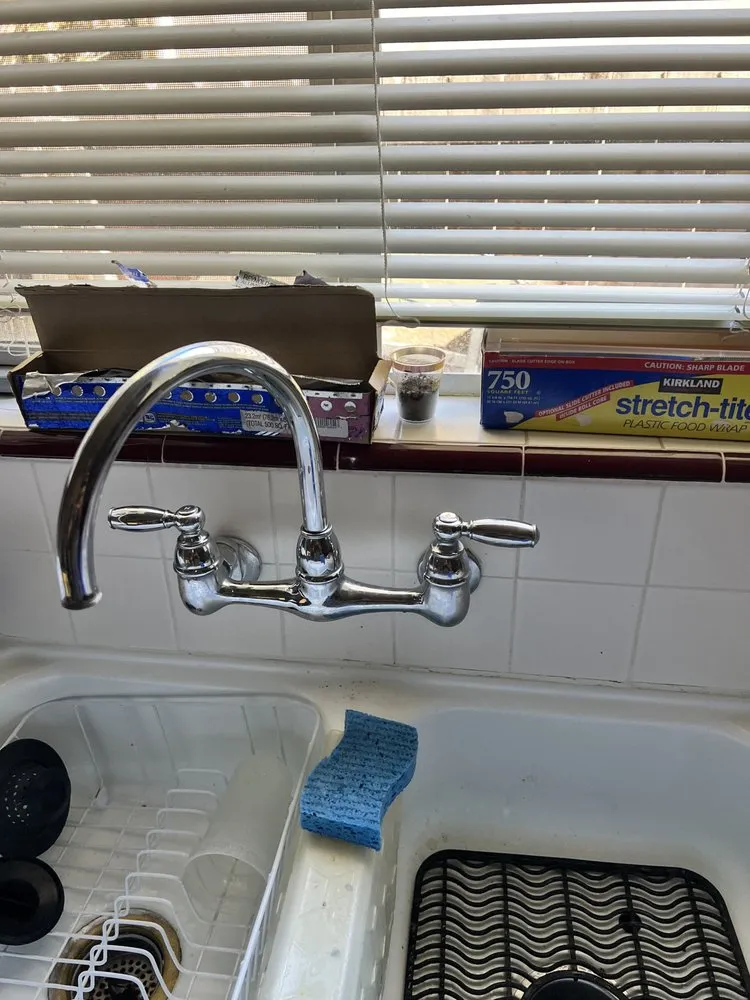 Trusted emergency plumbing service in San Fernando Valley, CA - EZPLUMBING