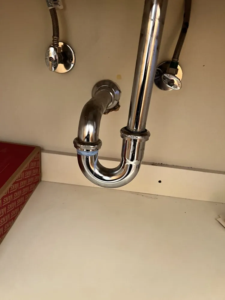 Quality water heater service in San Fernando Valley, CA by EZPLUMBING