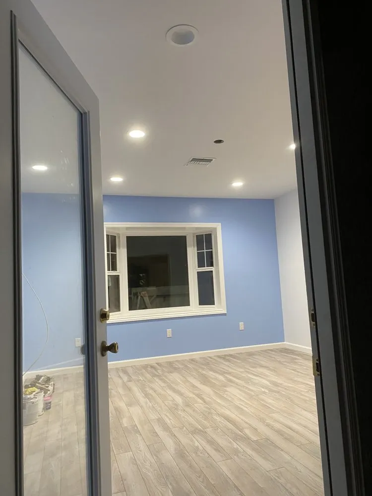 Slide of Famaul Construction