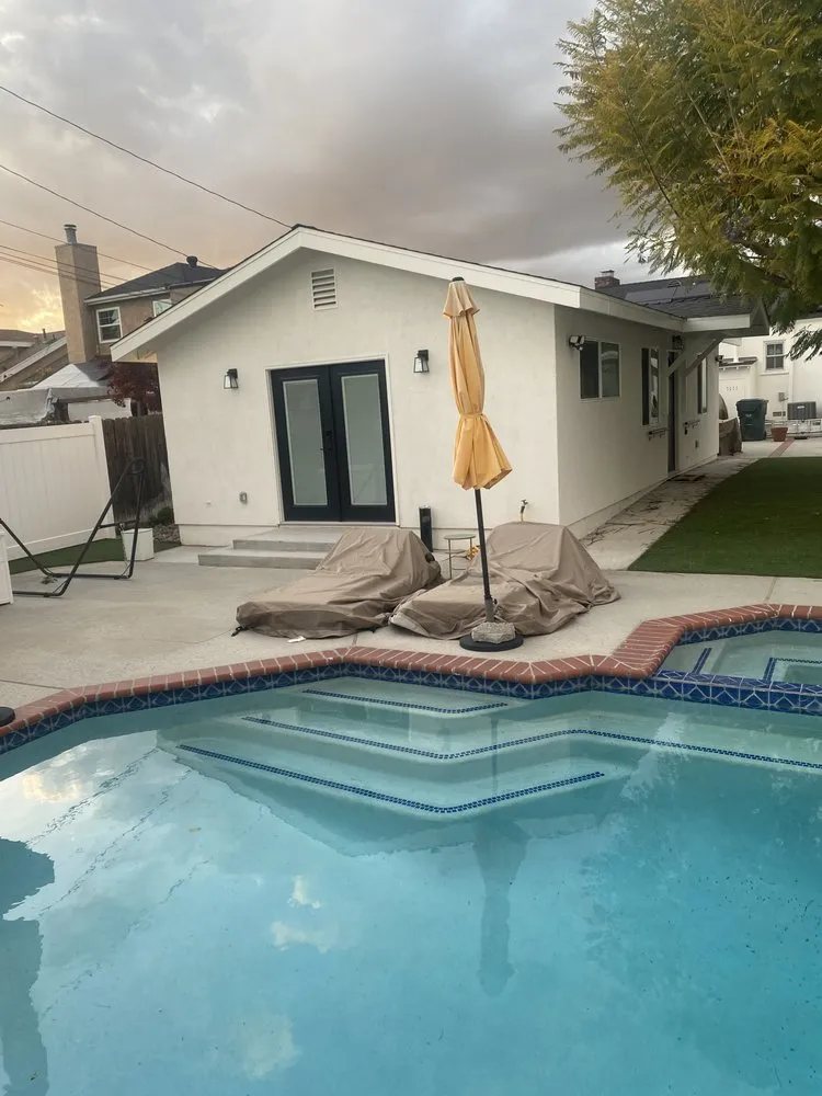 Slide of Famaul Construction