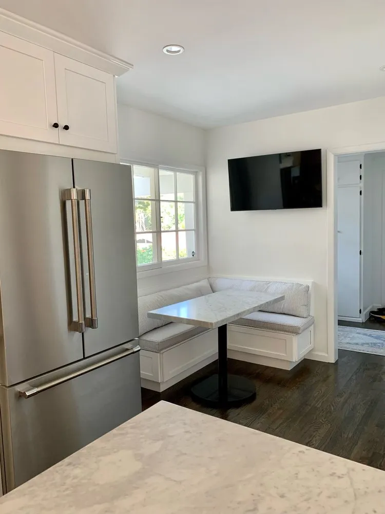 Slide of Famaul Construction