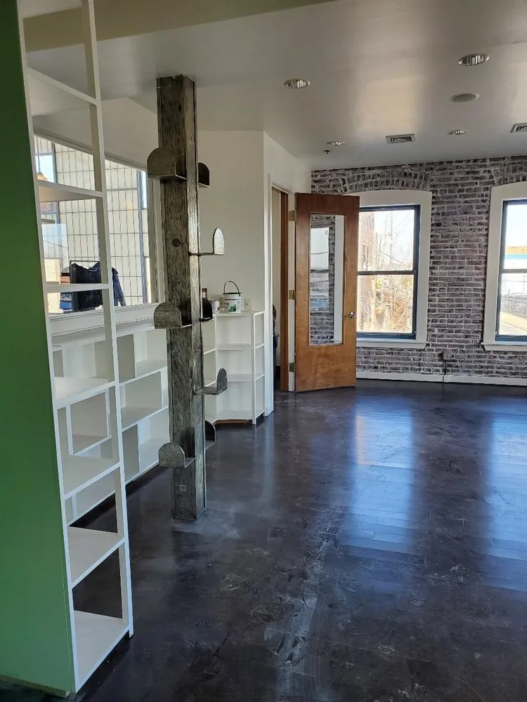 Slide of Family Star SHV