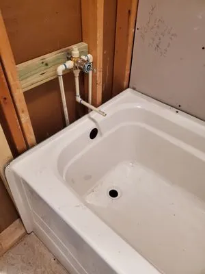 Fantastic Home Improvements Logo