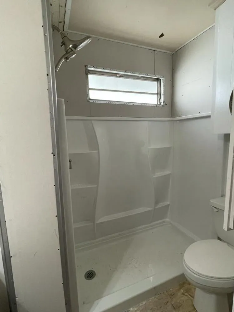 Slide of Farfan Handyman