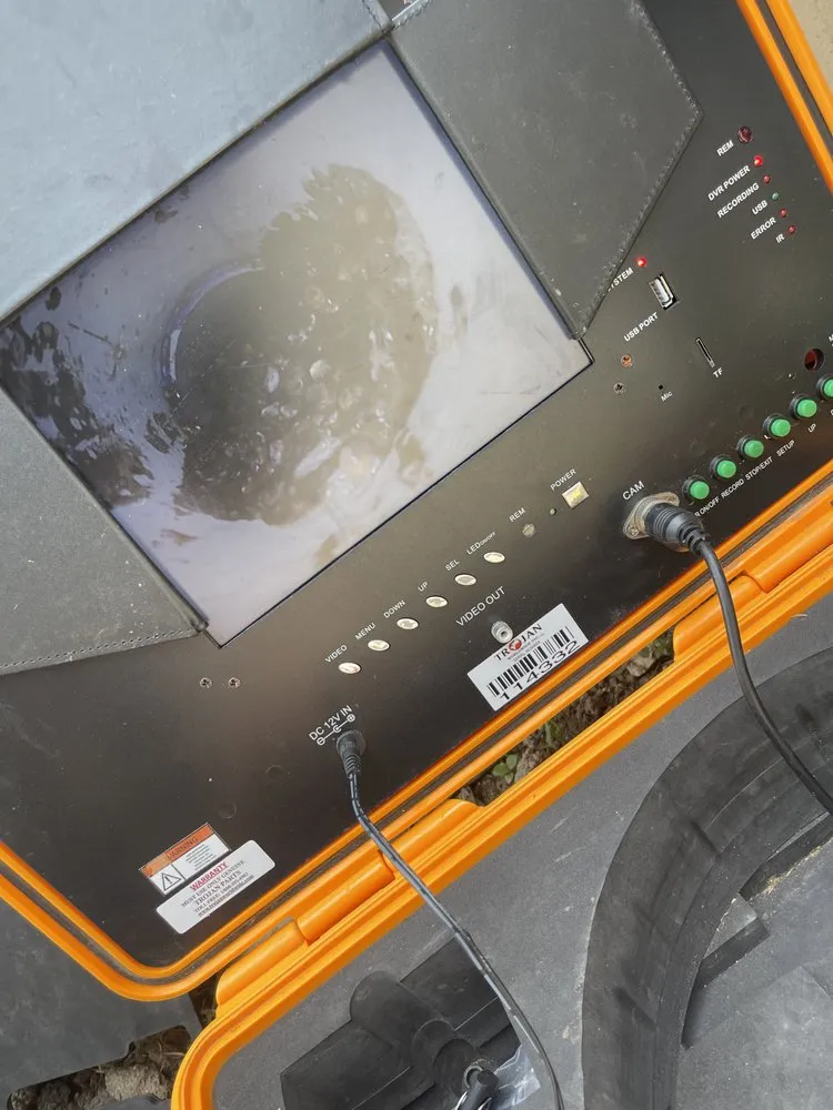 Slide of Fast Fox Plumbing