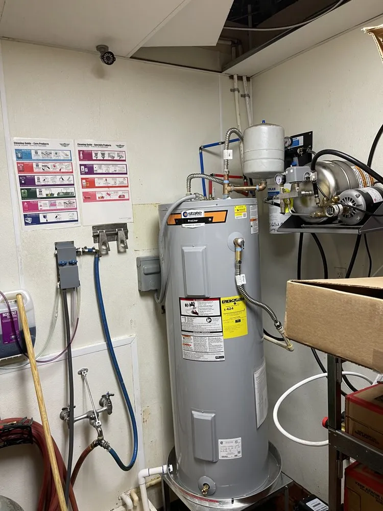 Slide of Fast Fox Plumbing