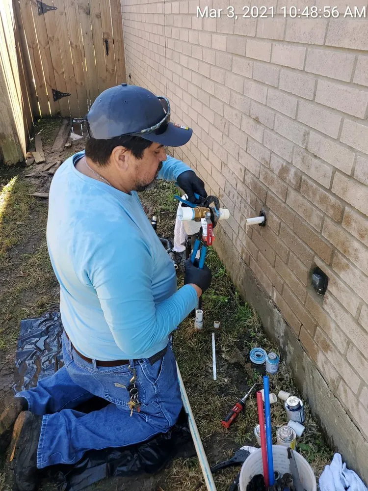 Top-rated pipe repair in Sugar Land, TX by Fast Home Services