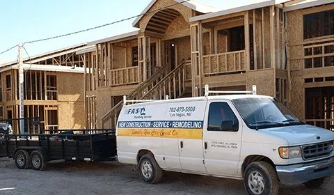 Fast Plumbing Service Logo