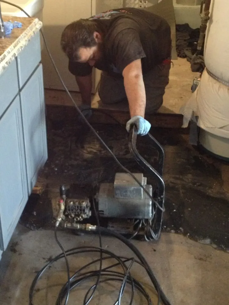 Slide of Fast Response Plumbing & Rooter