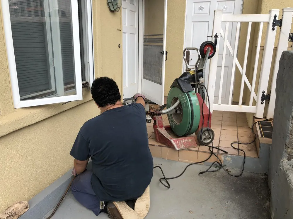 Slide of Fast Rooter Plumbing