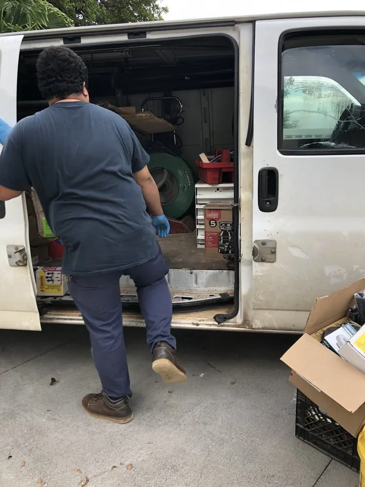 Emergency plumbing repair service in Honolulu, HI - Fast Rooter Plumbing