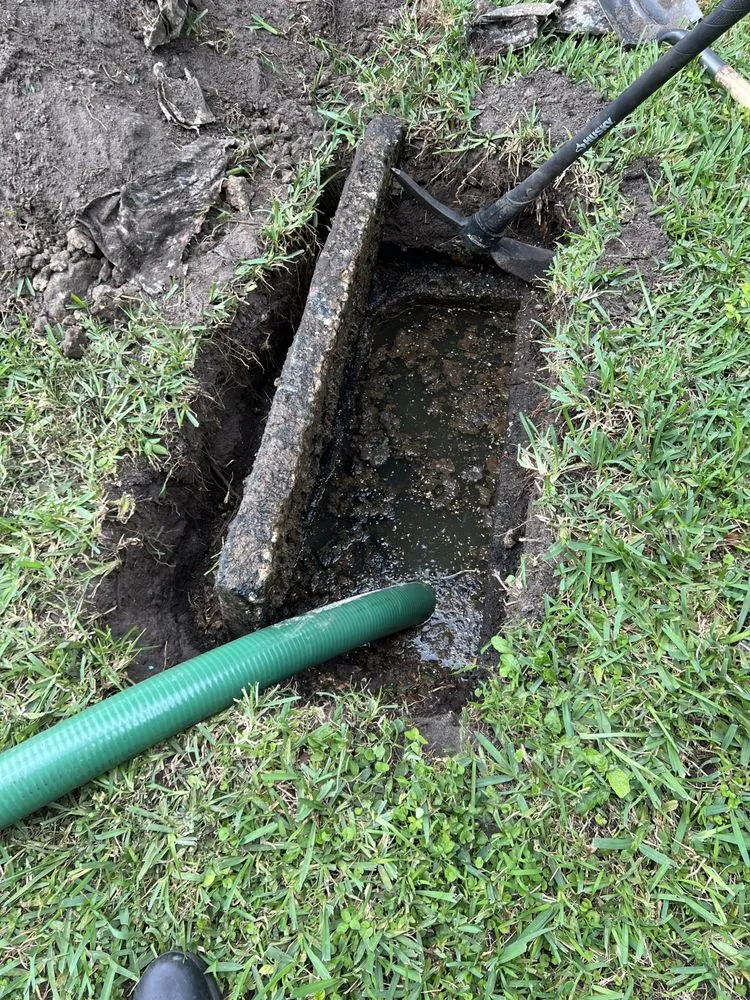 Slide of Fast Septic Miami