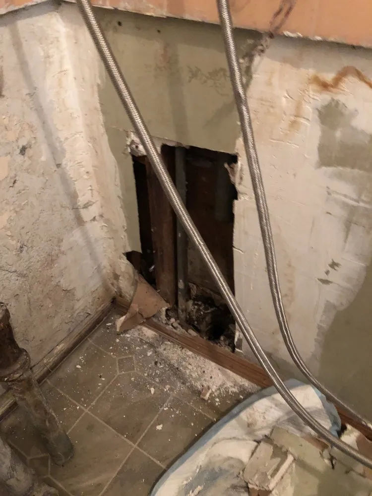 Professional water heater service service in Victorville, CA - Fen-Mor Plumbing and Rooter
