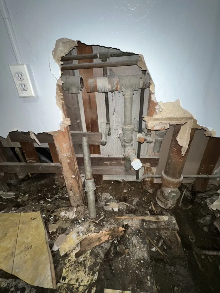 Top-rated leak detection for homes in Bronx, NY by Fenix Pipe Repair & Drain Cleaning