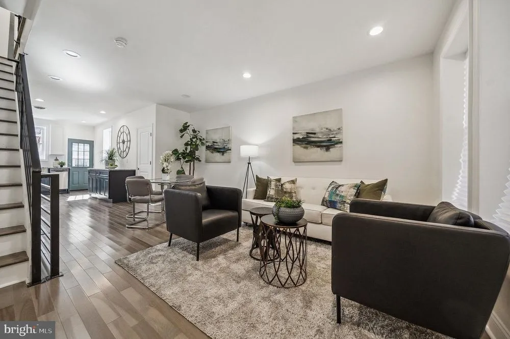 Slide of Ferrer Elite Contractors