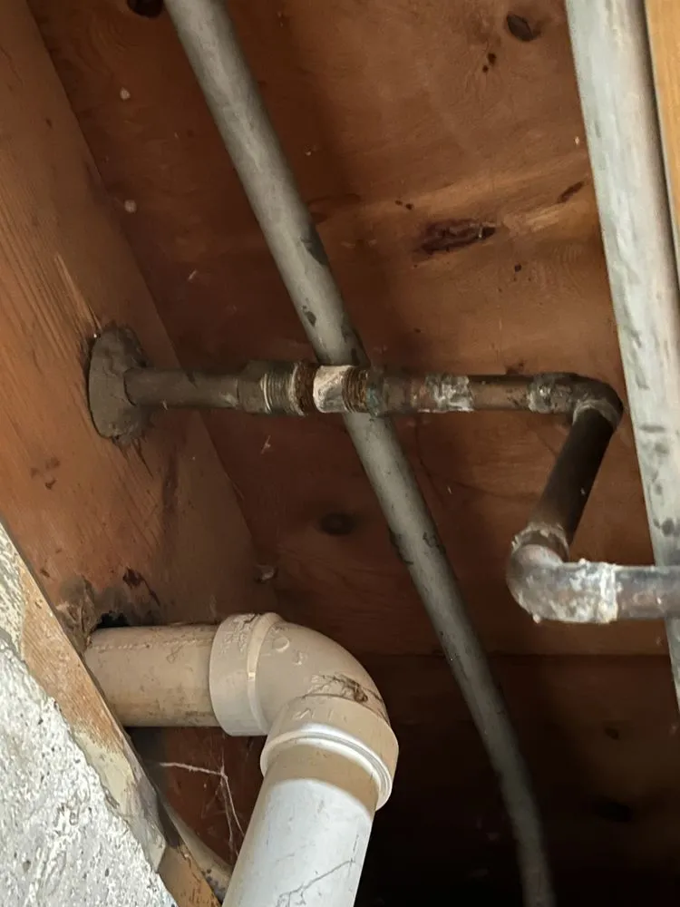 Emergency leak detection experts serving Glenview, IL - Fields Water Drain & Repair