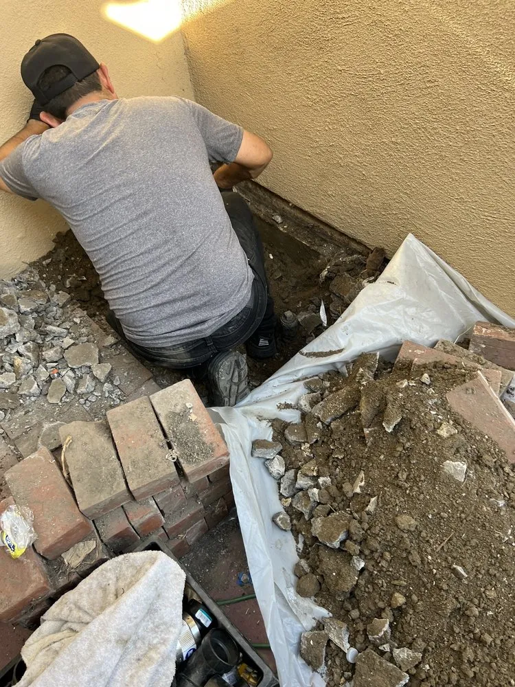 Slide of Fig's Plumbing & Drains