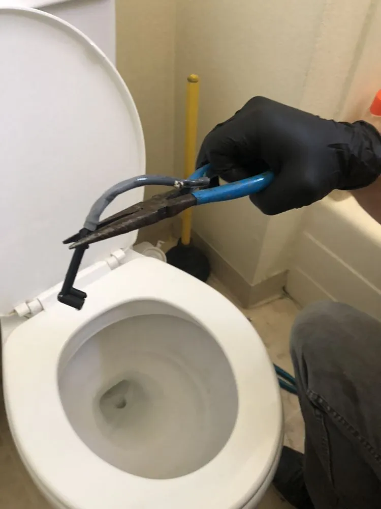 Expert emergency plumbing in Los Angeles, CA by First Choice Home Services