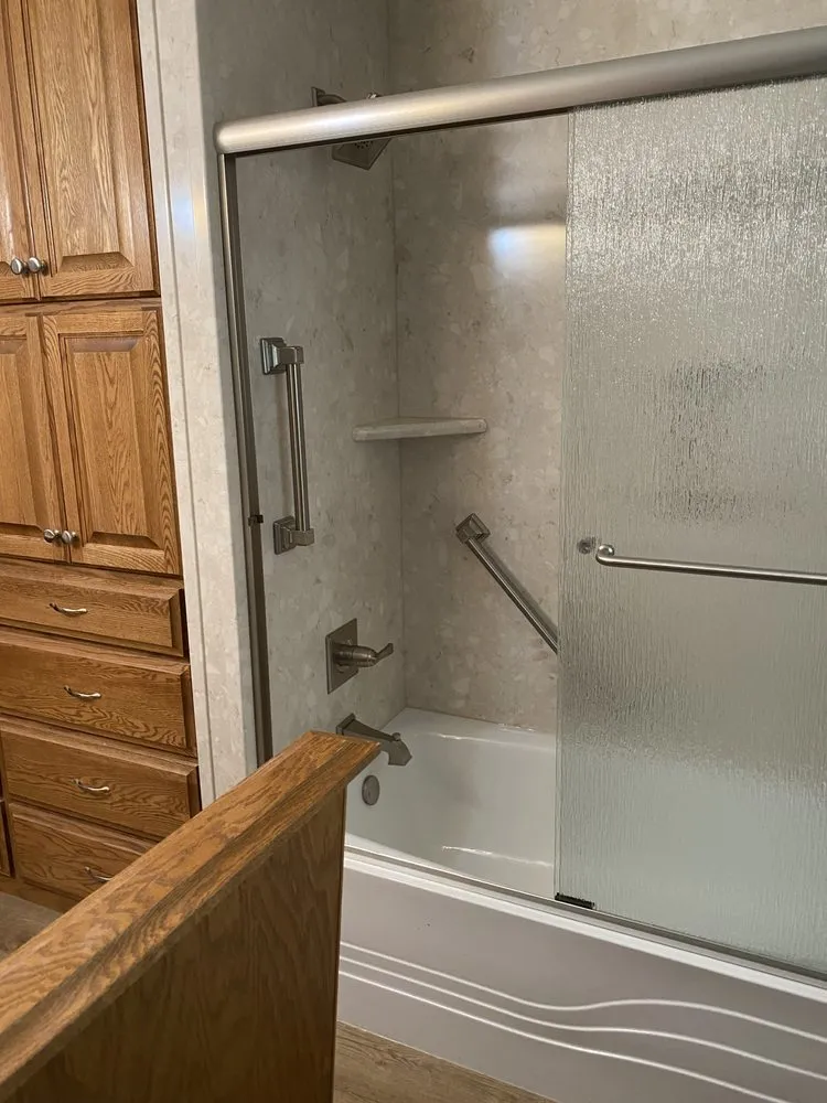 Slide of Five Star Bath Solutions of Bismarck