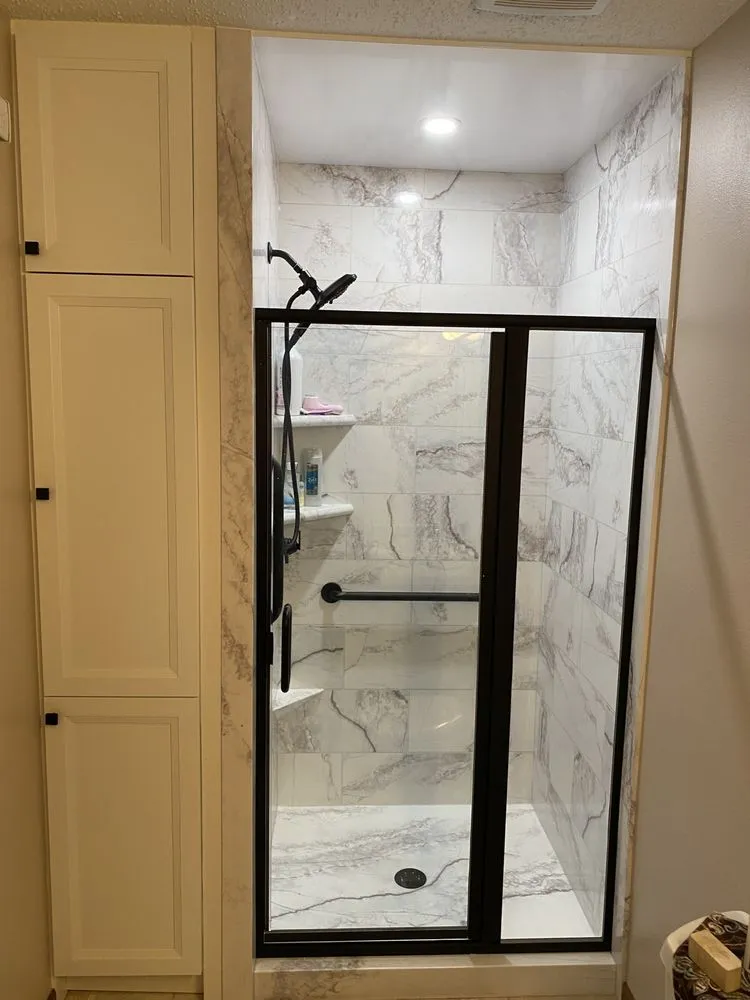 Slide of Five Star Bath Solutions of Bismarck