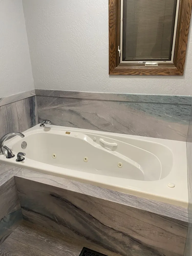 Slide of Five Star Bath Solutions of Bismarck