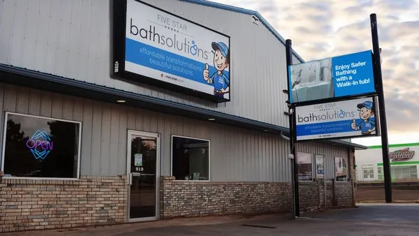 Five Star Bath Solutions of Bismarck Logo