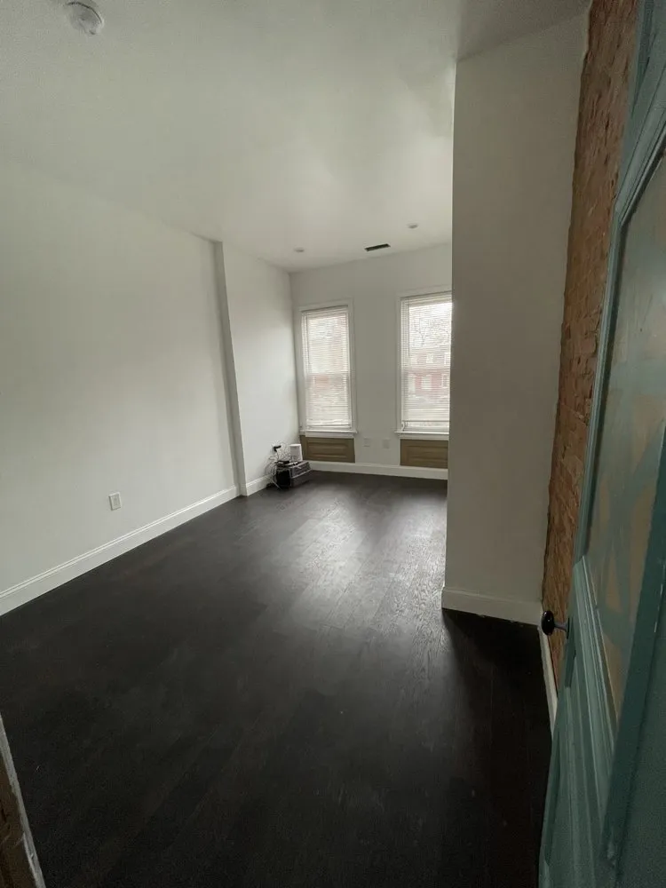 Slide of Fix and Flip Construction