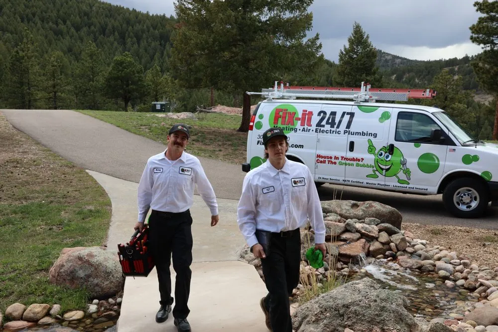 Slide of Fix-it 24/7