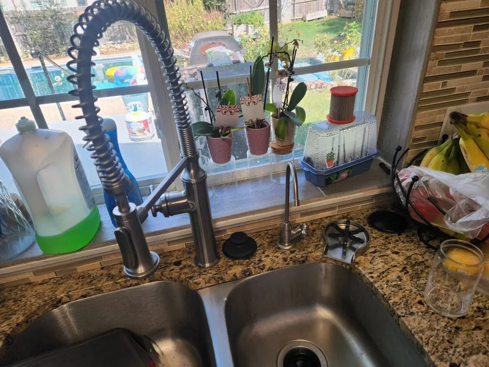 Slide of FIX IT! Services