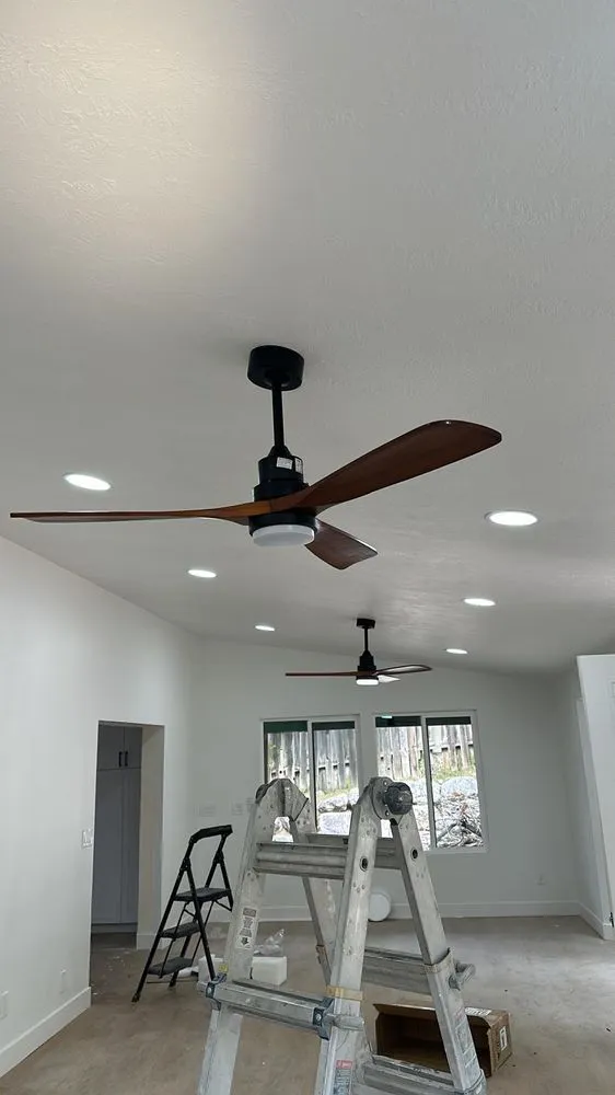 Slide of Flash Handy Man