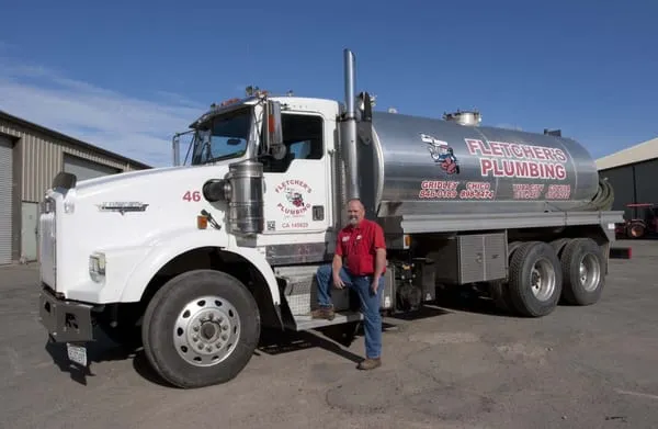 Fletcher's Plumbing & Contracting Logo