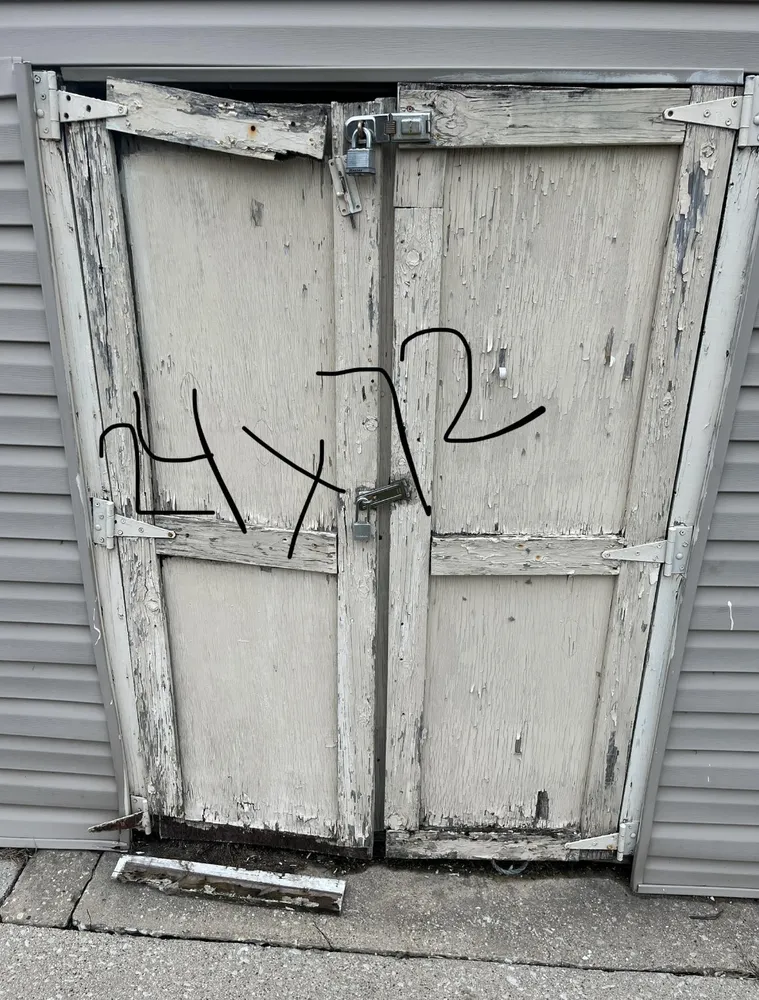 Slide of Flo Bon Services