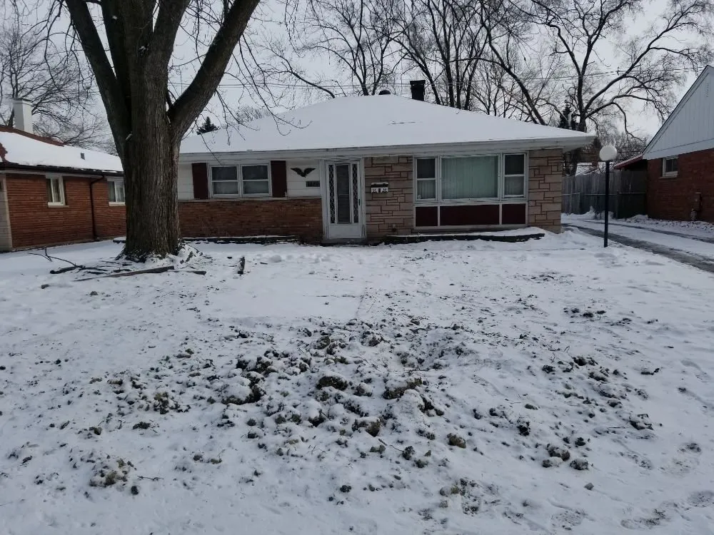 Emergency water heater service experts serving South Holland, IL - Flo-Maxx Sewer and Plumbing