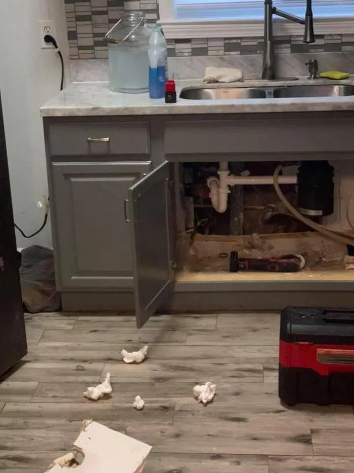 Slide of Flo Right Plumbing Repair