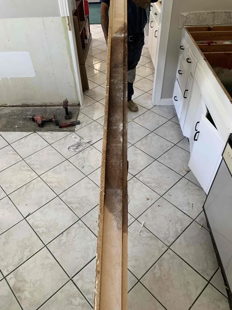 Emergency emergency plumbing for homes in Chatsworth, CA by Floodout Restoration