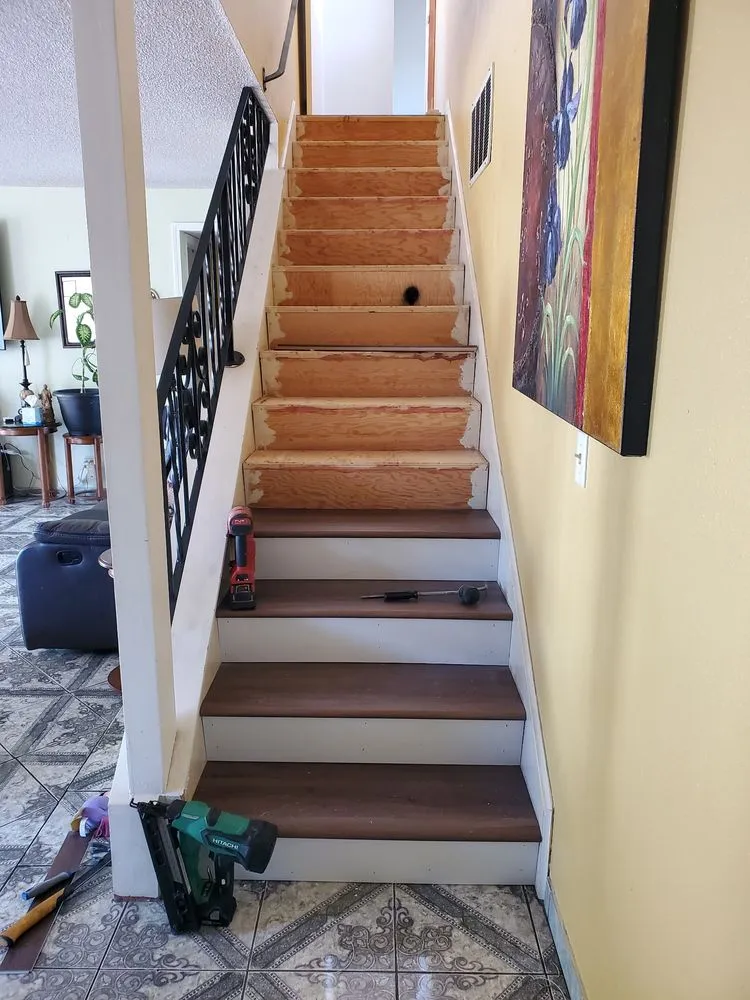 Slide of Flores Construction