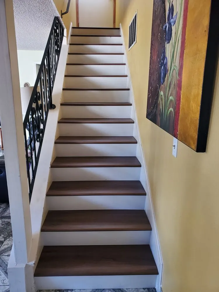 Slide of Flores Construction